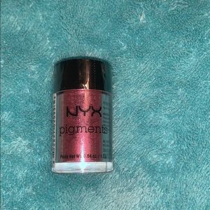 Bundle 3 for $15 NYX pigment